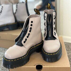 Dr. Martens Sinclair Vintage Taupe Platform Boot
